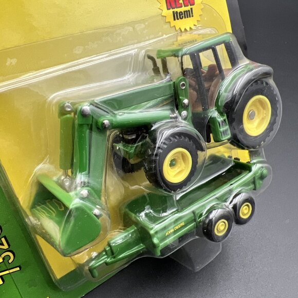 2004 1/64 John Deere 7320 Tractor With Loader And Spreader - Picture 11 of 11
